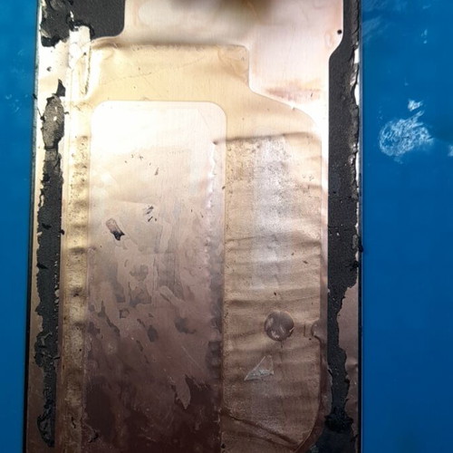Samsung Galaxy J5 '17 screen used, beige, moderate burn in