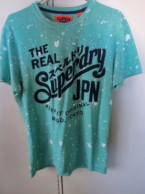 superdry t-shirt large