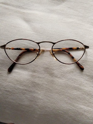 Vintage oval metal eyeglasses like new, gold and brown tortoiseshell
