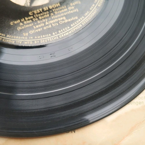Luis Armstrong C' est Si Bon / Blueberry Hill 7" 45 RPM vinyl used