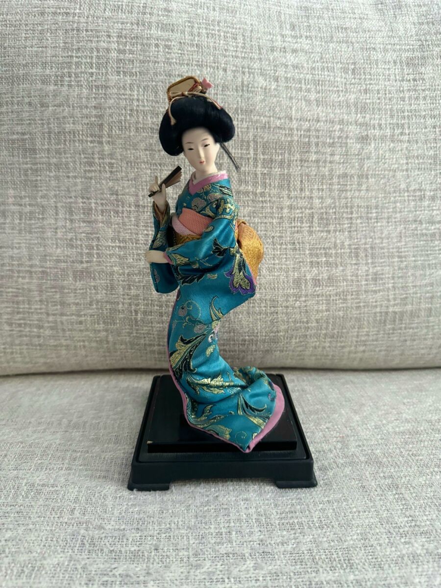 Geisha porcelain souvenir like new, from… - € 30,00 - Vendora.cy