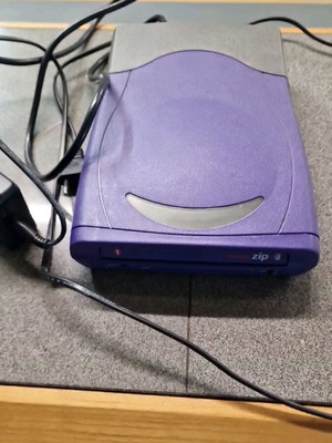 Iomega zip 650 used for spare parts