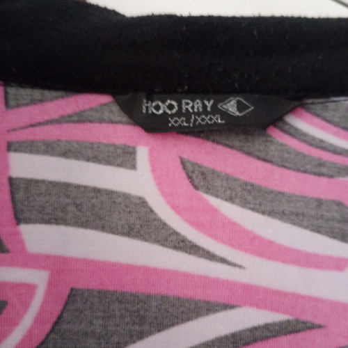 Shirt XXL like new, black and pink