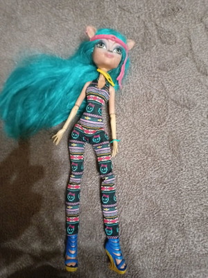 Monster High Isis κούκλα μεταχειρισμένη με αλλαγμένα χέρια