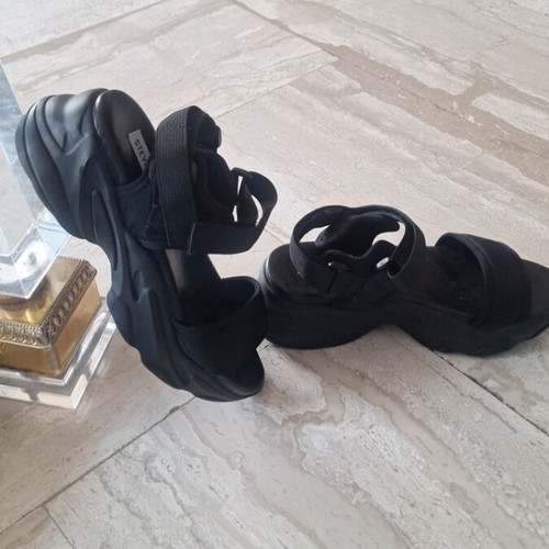 Steve Madden sandals like new, black, size 36