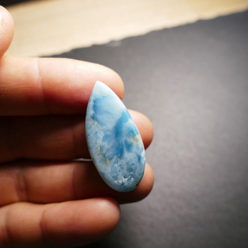 Larimar Cambon natural stone new 8.81 grams