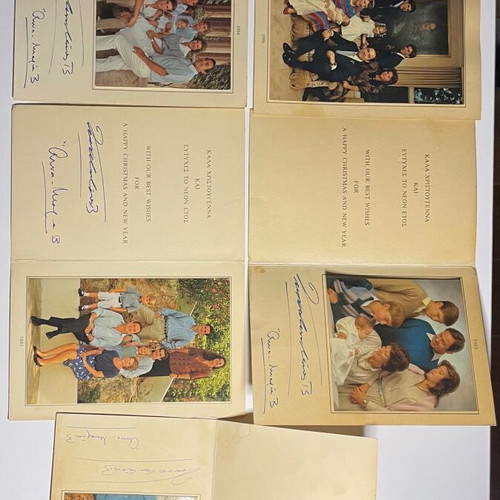 Greeting cards with authentic signatures of the Royal Family, pack of 10, used