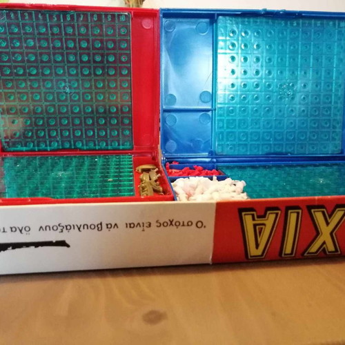 Naymachia board game collectible used