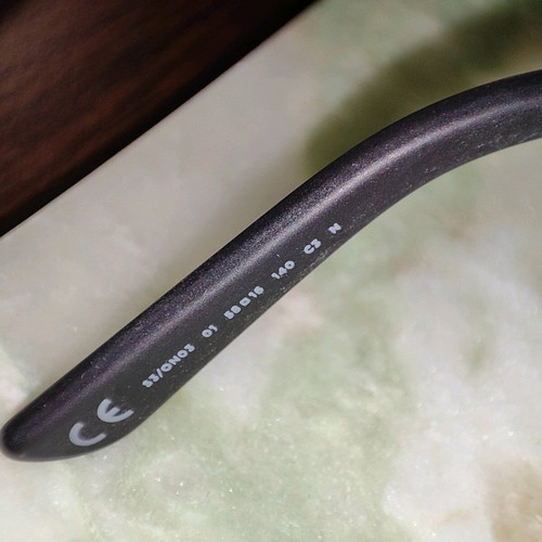 Hawkers cat eye sunglasses like new, gray and silver