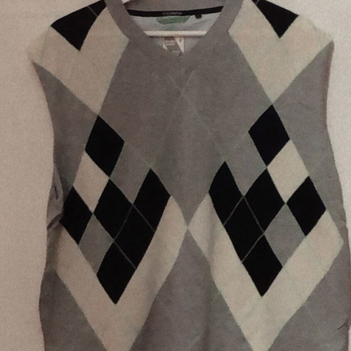 Knit vest like new, fine texture