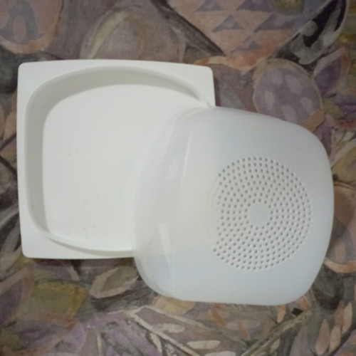 Tupperware Smart Cheese Container New Medium Size