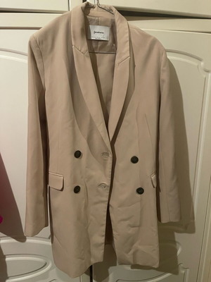 Stradivarius women's beige jacket new, size M