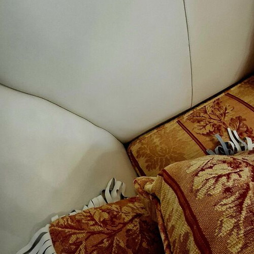 Leather sofa set 3-seater and 2-seater with washable cushions used