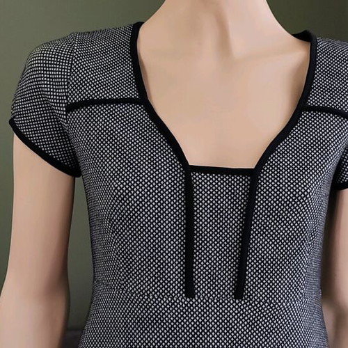 Attrattivo elastic dress like new, size Medium, multicolor