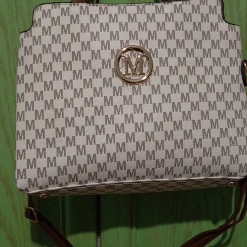 Women’s shoulder and hand bag new, beige, PU synthetic leather