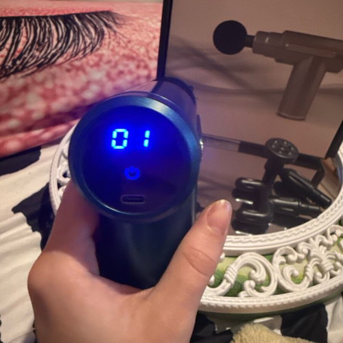 Massage Gun like new, muscle massage device with attachments