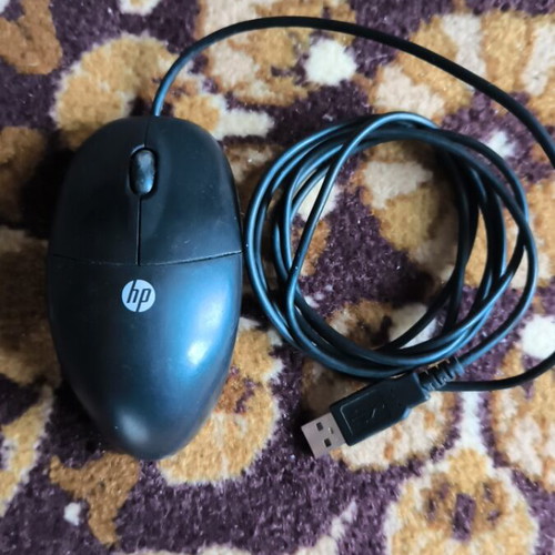 HP wired mouse used