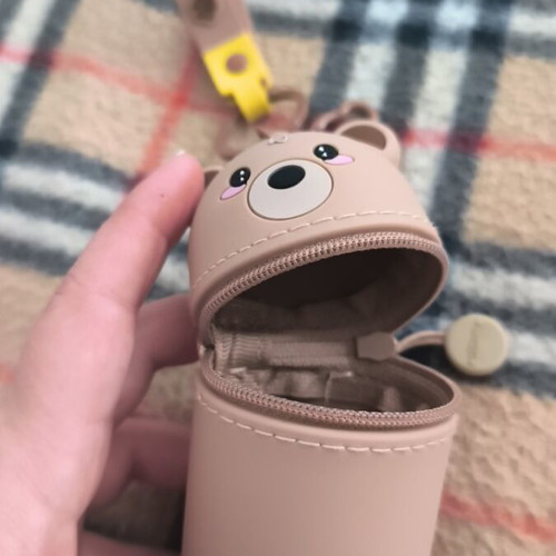 Legami silicone case like new with bear design