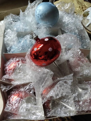 Christmas vintage glass balls like new, pack of 12