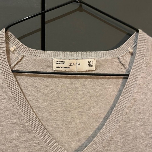 Zara knitwear like new, grey, size S with small sleeve defect