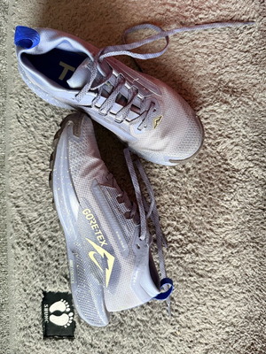 Nike Pegasus Trail 5 GORE-TEX women's waterproof shoes like new, purple 37.5