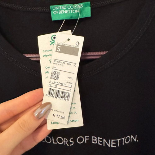 Basic black T-shirt Benetton new, size S