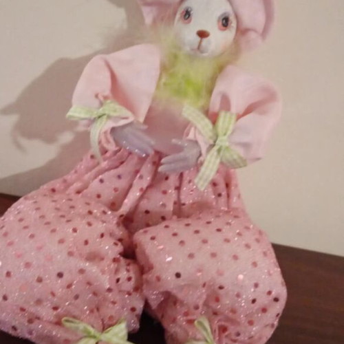 Easter bunny decorative item like new