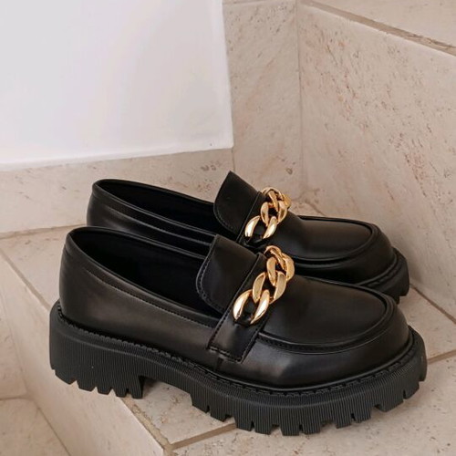 Loafers new, black, size 39