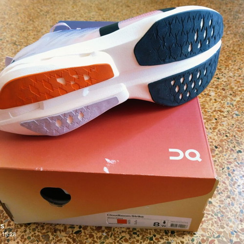 On Cloudboom Strike running shoes, white and red, size 39