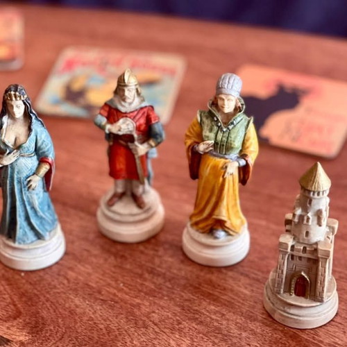 DeAgostini The Battle of Camelot collectible chess set like new