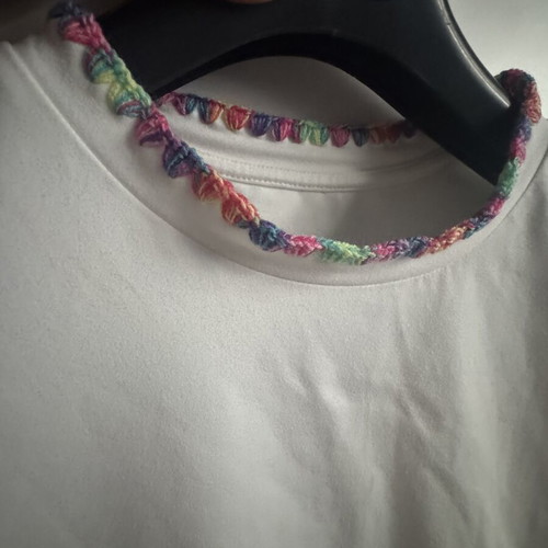 Shein t-shirt like new, white and multicolor, size M
