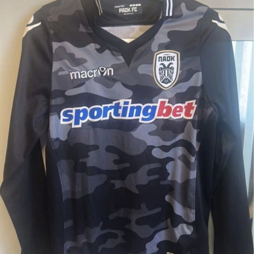 Berbatov PAOK Macron jersey small size like new
