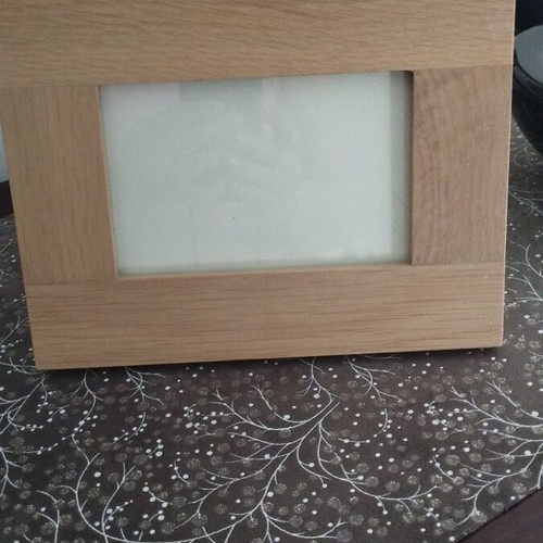 Minimal Bizzotto photo frame like new, 23×18×2 cm, light wood