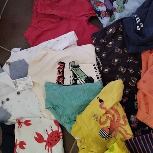 Boys' short-sleeve shirts and shorts used, pack of 17 for ages 4-5