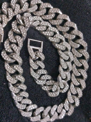 Steel necklace short with stones new, length 41 cm