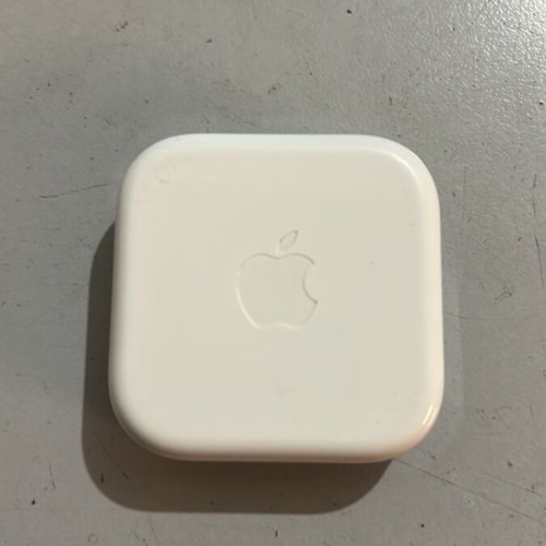 Apple EarPods with 3.5mm Jack new, wired