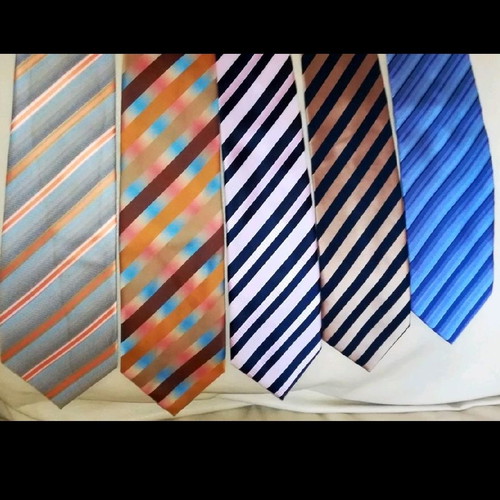 Branded ties used, set of 10 pieces