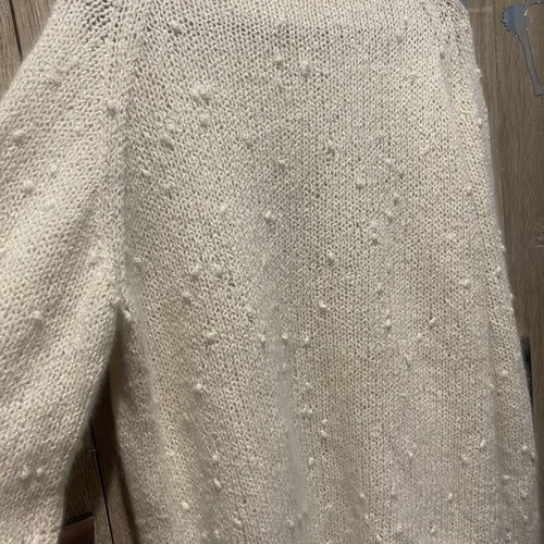 Women's sweater white like new, sizes M and L