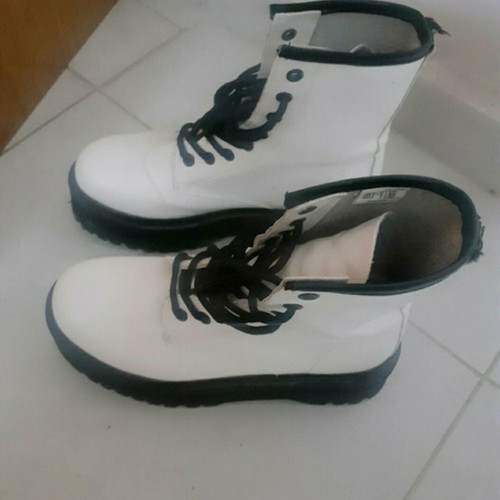 Women's white ankle boots size 37 used