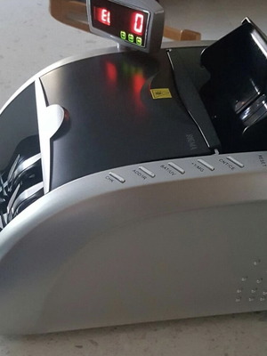 Μετρητής και ελεγκτής γνησιότητας χαρτονομισμάτων μεταχειρισμένος