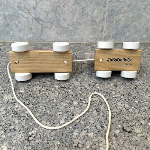 JaBaDaBaDo Pull-Along Toy Elephant wooden set like new
