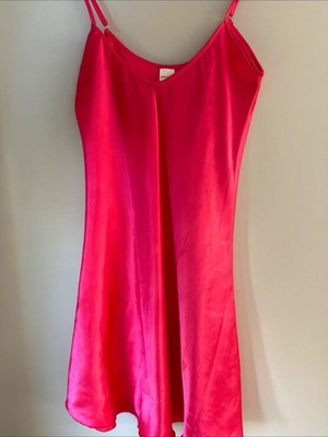 Satin dress pink like new, size S