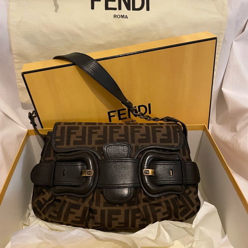 FENDI Authentic excellent 100%