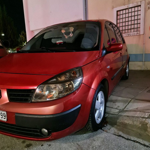 Renault Scenic 1600cc automatic gas used, excellent condition