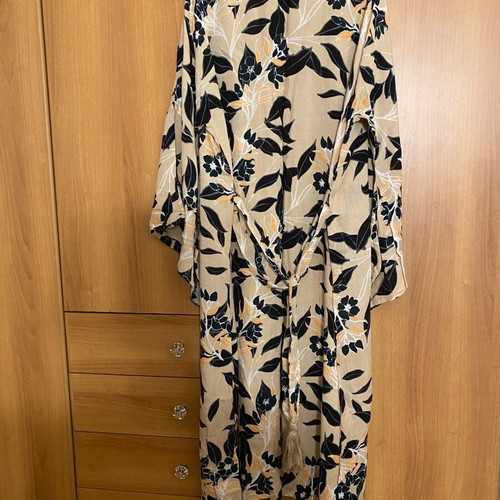 Achilleas Accessories long floral kimono new, beige and pink