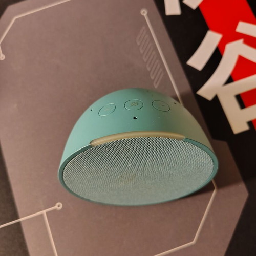 Amazon Echo Pop smart speaker like new, turquoise