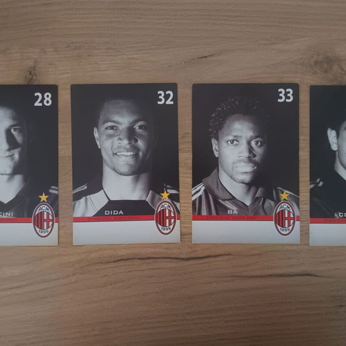 Milan 2000 football cards like new, set of 31 collectible cards