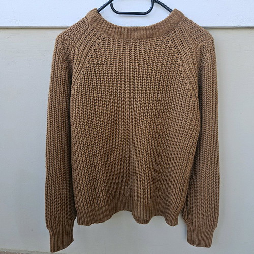 Brown pullover used, size XS