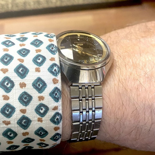 Seiko 5 automatic vintage wristwatch with 40mm stainless steel case