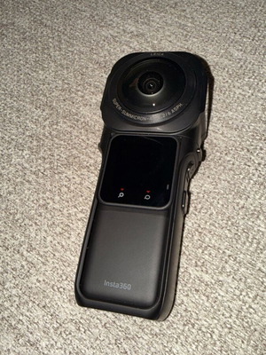 Insta360 ONE RS 1-Inch 360 like new